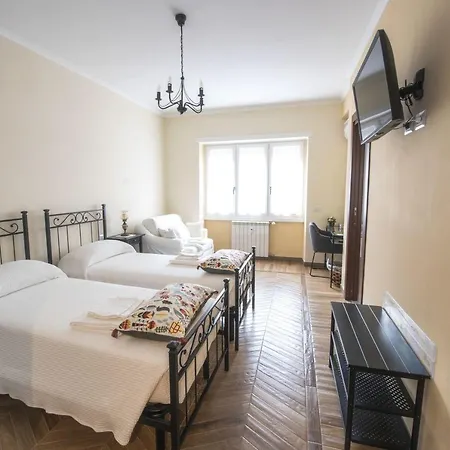 Vacanze Romane Bed & Breakfast 4*